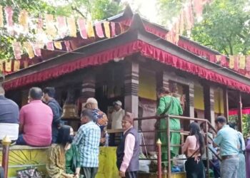 धरानका बुढासुब्बासहितका मन्दिरमा भक्तजनको घुइँचो